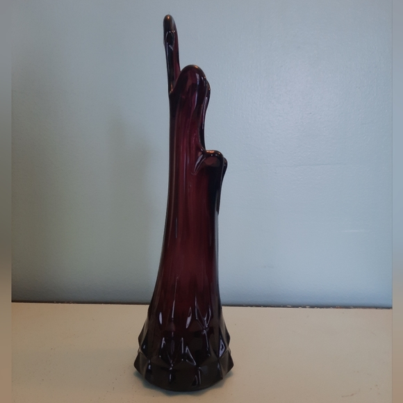 Vintage Purple Amethyst Five Finger Swung Glass Vase - Picture 5 of 12